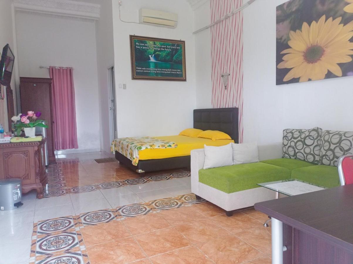 Hotel Nayora Prabumulih Perabumulih Εξωτερικό φωτογραφία
